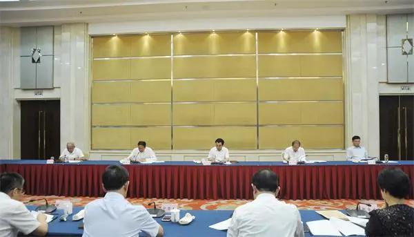 重大基础设施建设与区域协调发展协商座谈会在兰州召开