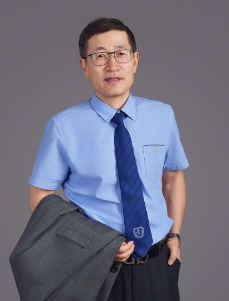 夏亚一：骨科巧匠 仁心厚泽