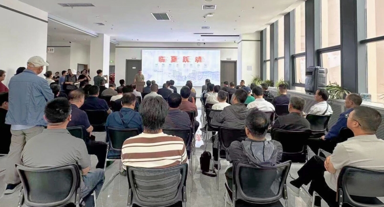 农工党甘肃省书画研究院联合承办的&ldquo;临夏跃动&middot;刘晓辉美术作品展&rdquo;在临夏开幕