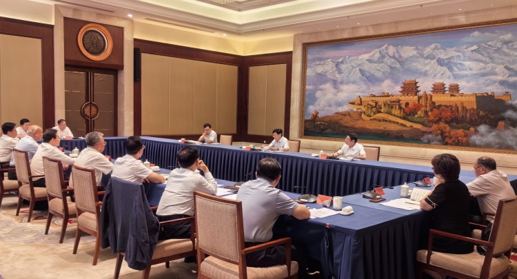 何维率农工党中央调研组赴甘肃开展推动西部大开发形成新格局专题调研